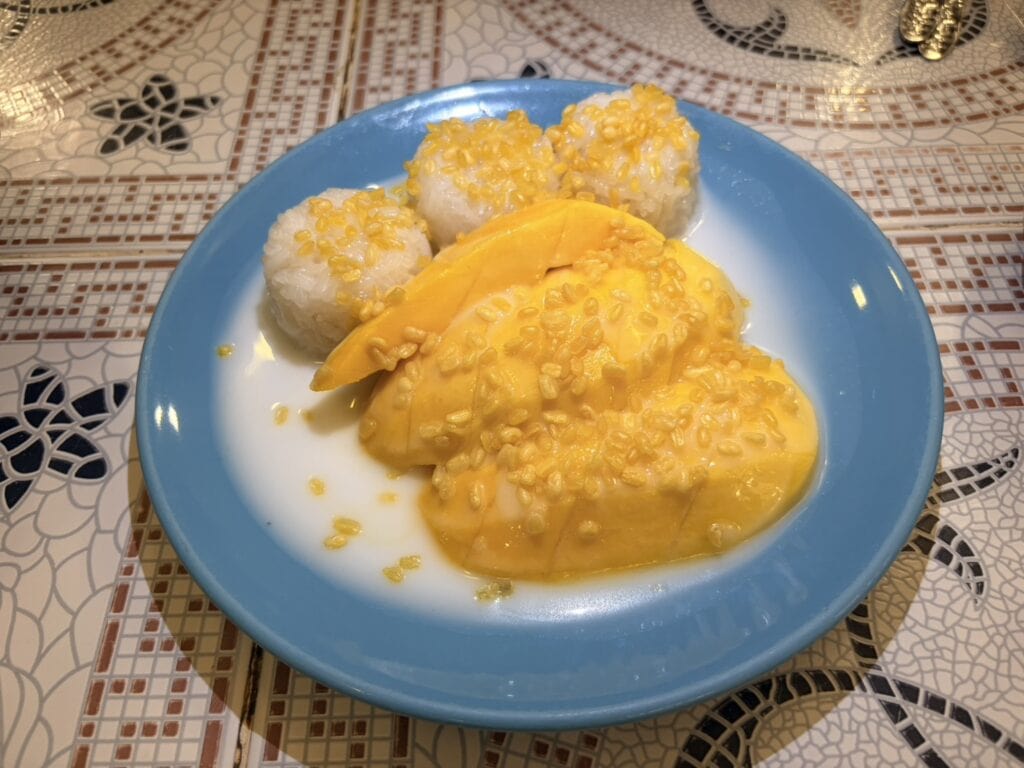 芒果糯米 THB 90